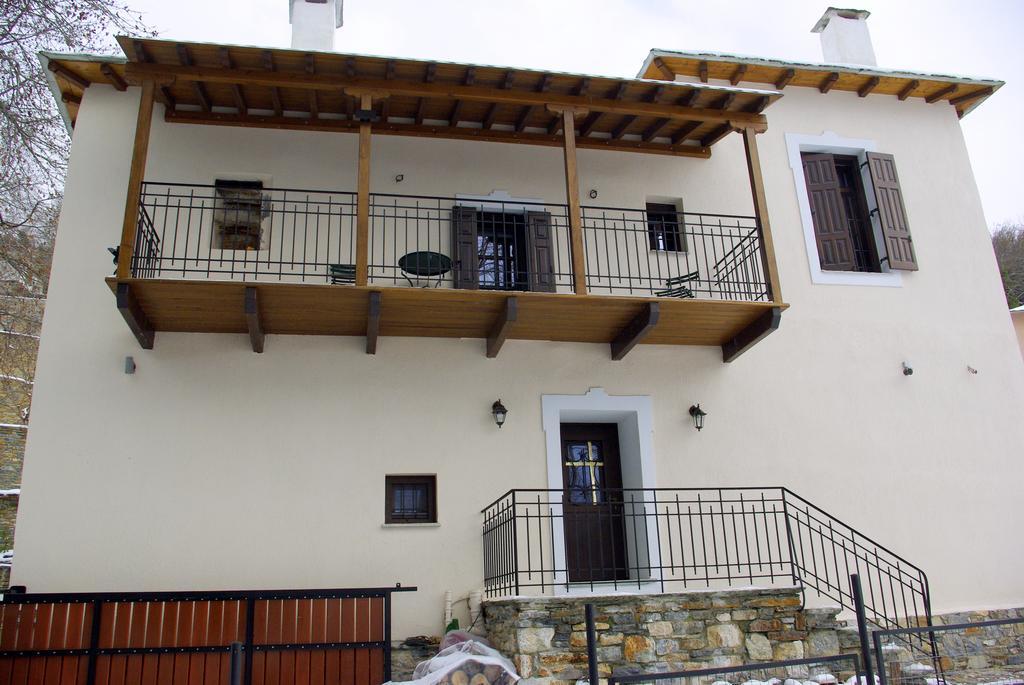 Sabouko Guest House Vizitsa Bagian luar foto
