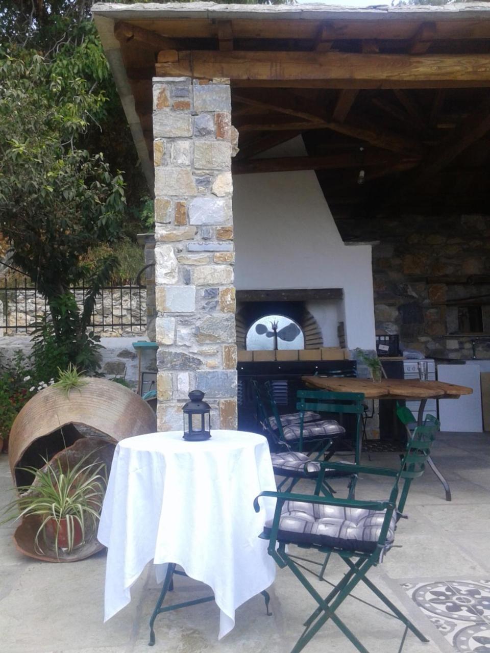 Sabouko Guest House Vizitsa Bagian luar foto