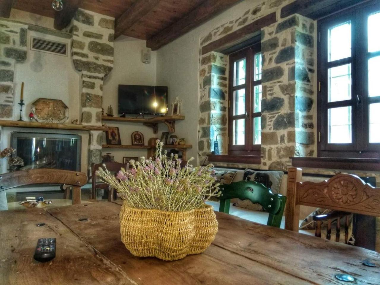 Sabouko Guest House Vizitsa Bagian luar foto